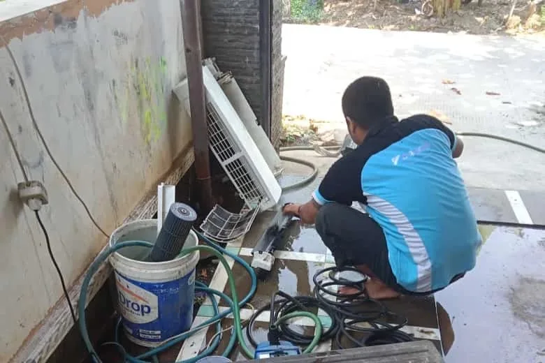Entis Service AC melayani Jasa Service AC Pekalongan untuk cuci AC, perbaikan AC tidak dingin, isi freon, bongkar pasang, dan perawatan AC rumah maupun kantor - gambar 8