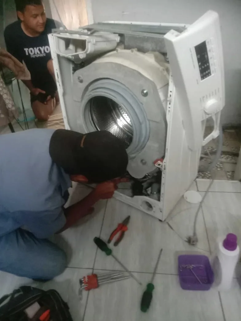 Jaya Karya Teknik Karawang - Jasa Service AC, Kulkas, Mesin Cuci, Freezer dan Elektronik Karawang dan sekitarnya. - gambar 2