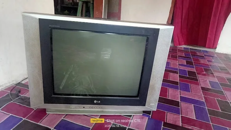 Service Centre Elektronik Arham melayani jasa service elektronik seperti TV, komputer, laptop, mesin cuci, kulkas, speaker, kipas, dispenser, pompa air, handphone, dan perangkat lainnya di Padang - gambar 3